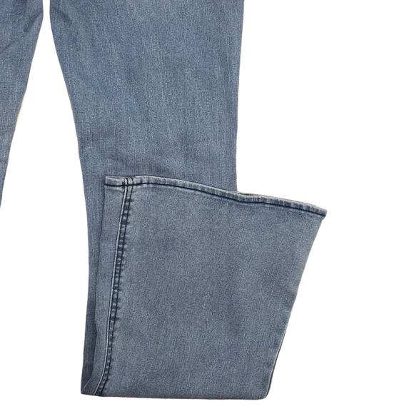 Womens Jeans Juniors 3 Blue Flare High Rise Pullon Stretch Light Wash New - Picture 12 of 12